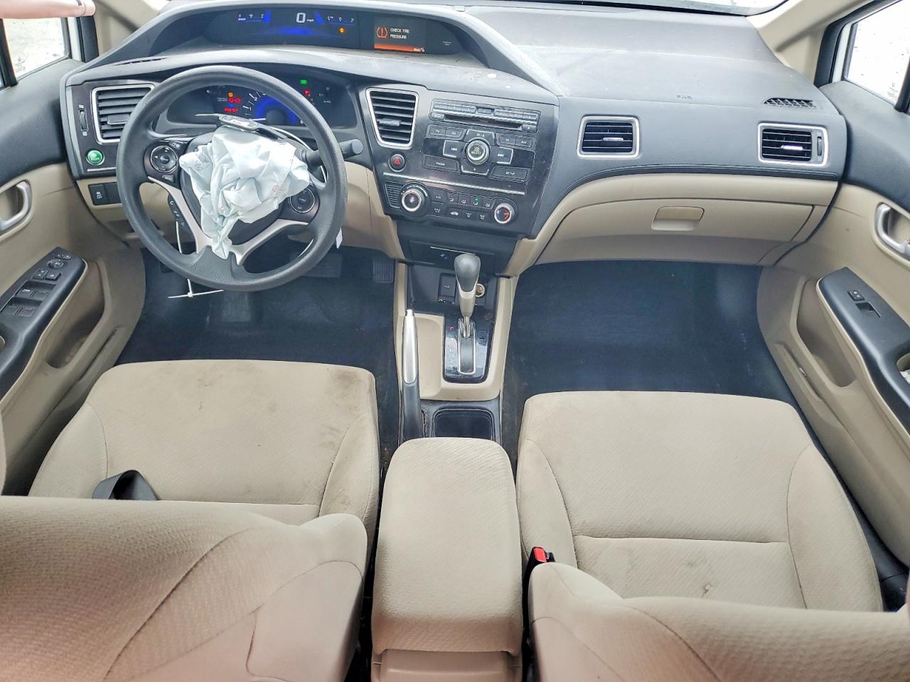 2013 HONDA CIVIC LX photo 8