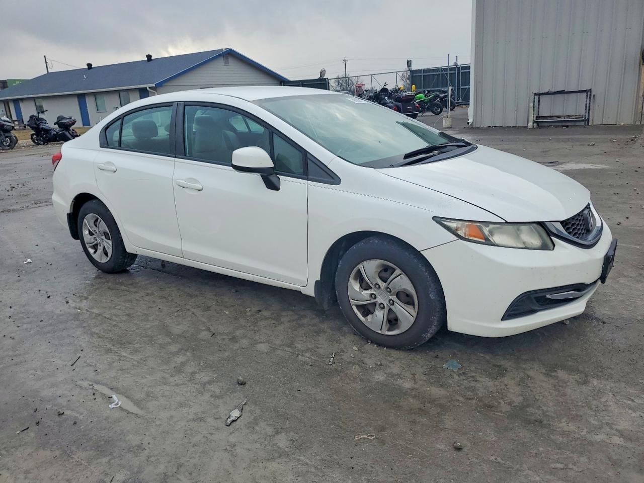 2013 HONDA CIVIC LX photo 4