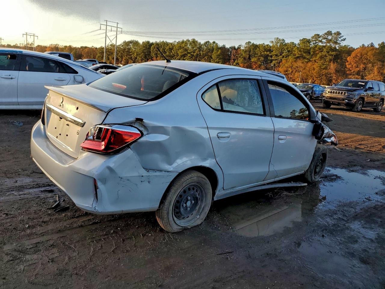 2024 MITSUBISHI MIRAGE G4 ES photo 3