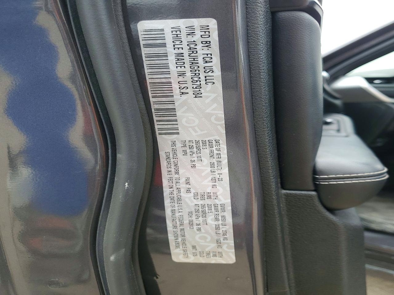 2024 JEEP GRAND CHEROKEE LAREDO photo 13