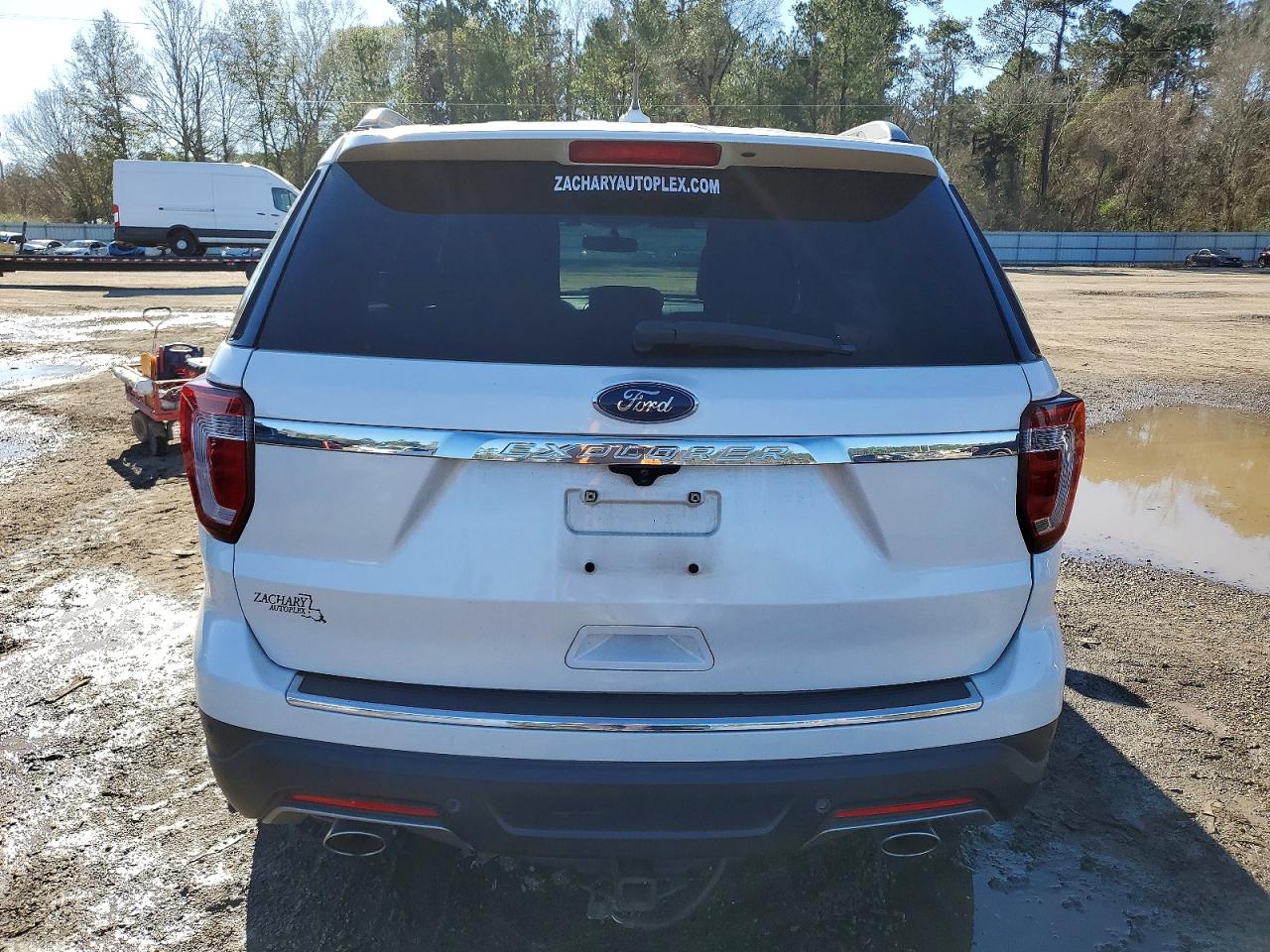 2018 FORD EXPLORER XLT photo 6