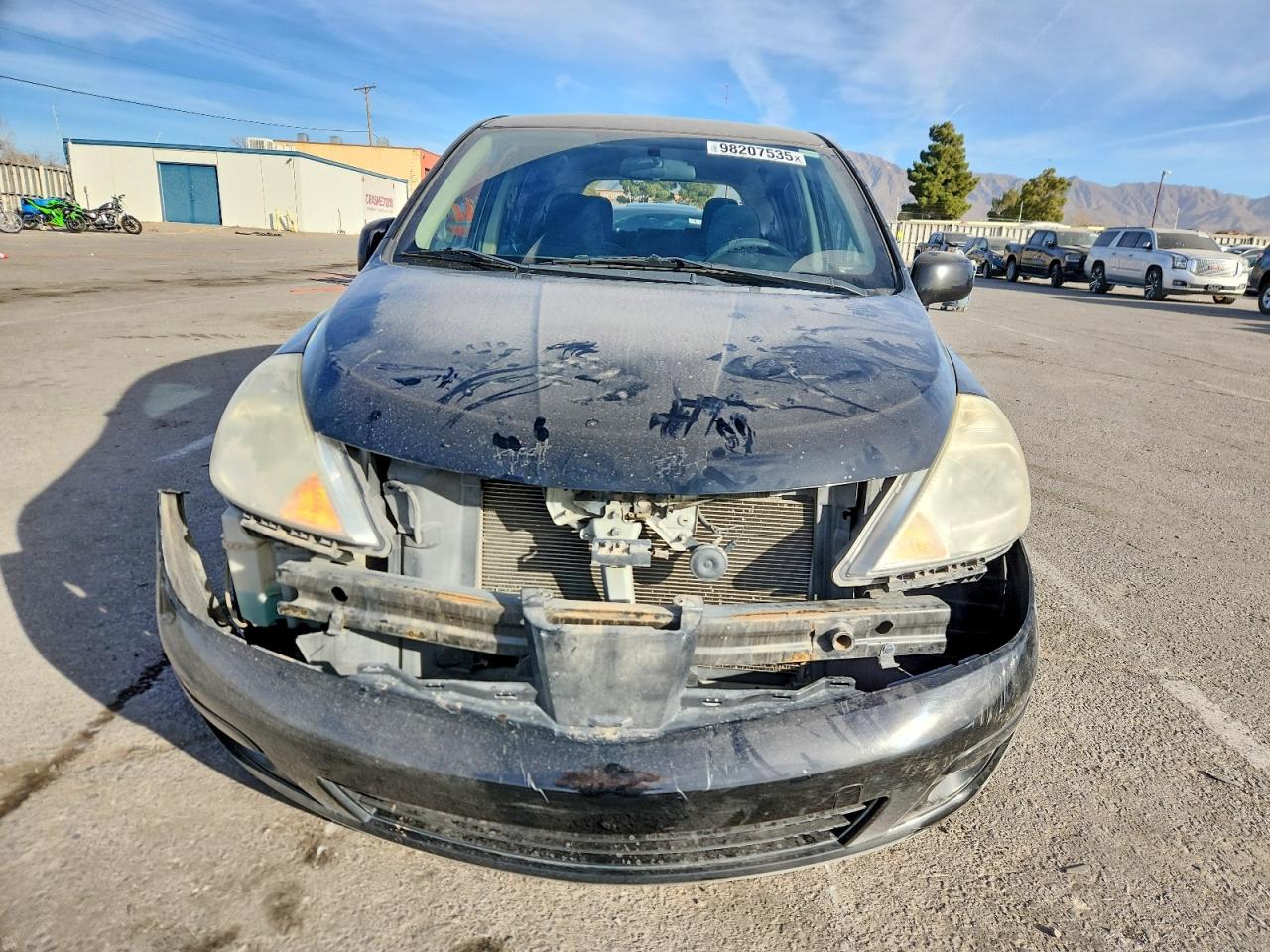 2011 NISSAN VERSA S photo 5