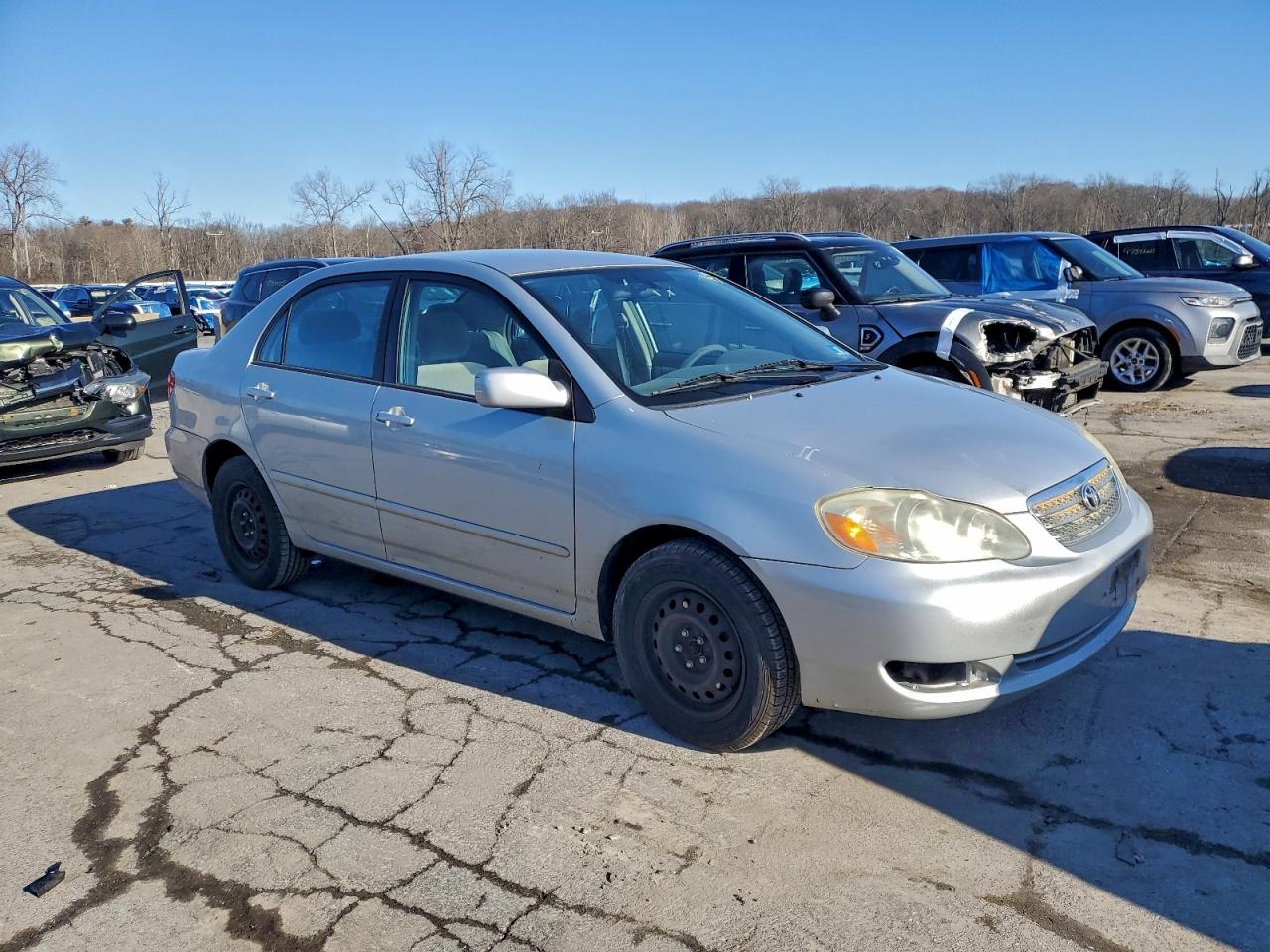 2005 TOYOTA COROLLA CE photo 4