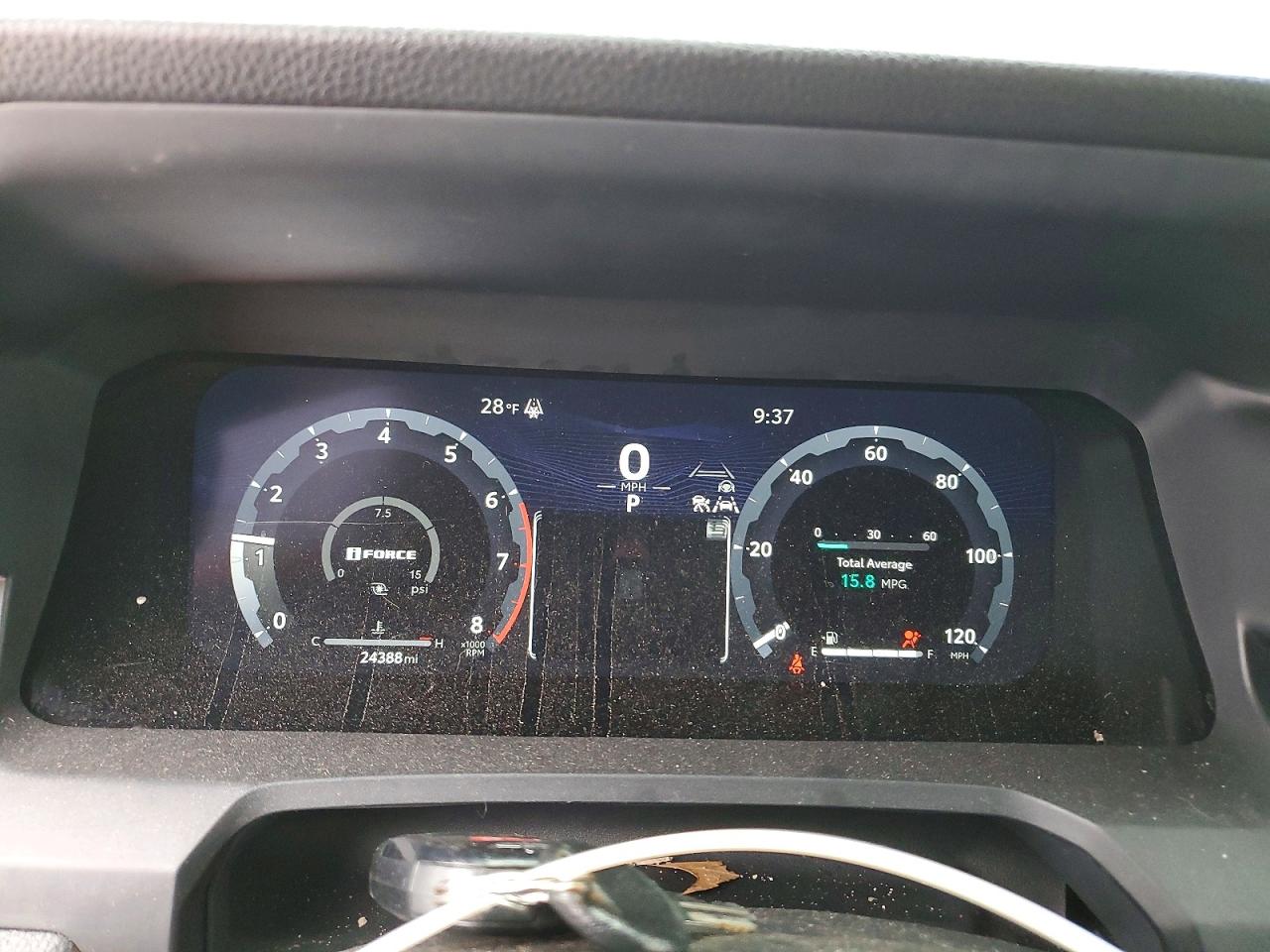 2024 TOYOTA TACOMA DOUBLE CAB photo 9