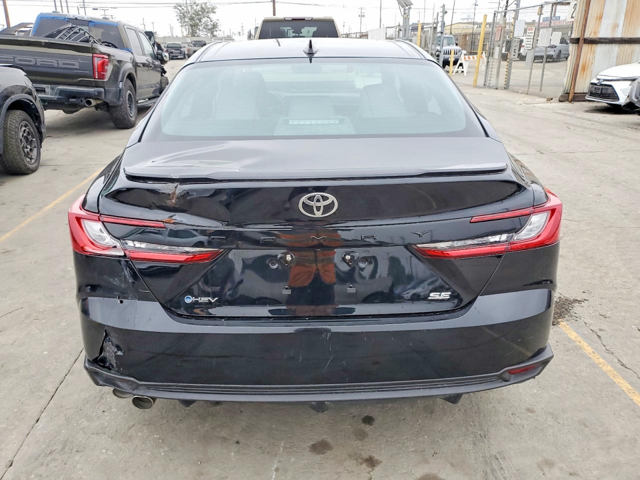 2025 TOYOTA CAMRY XSE photo 6