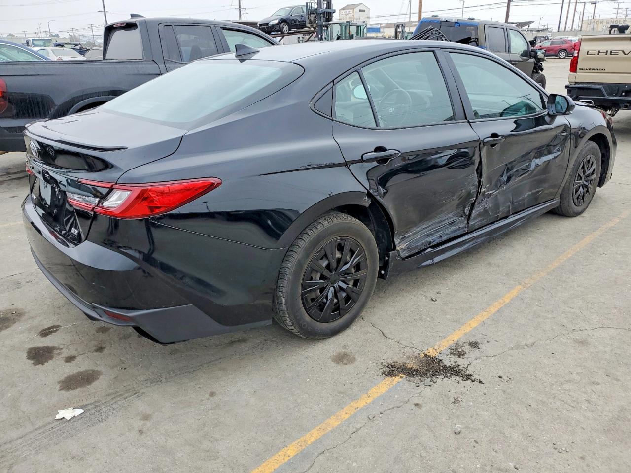 2025 TOYOTA CAMRY XSE photo 3