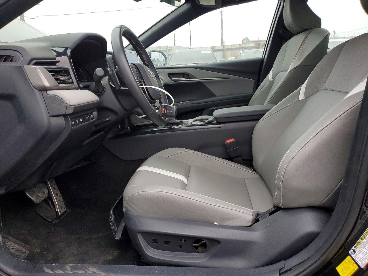 2025 TOYOTA CAMRY XSE photo 7