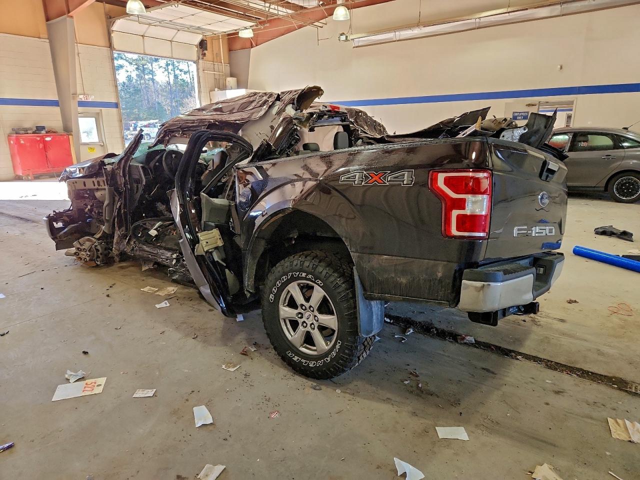 2019 FORD F150 SUPERCREW photo 2