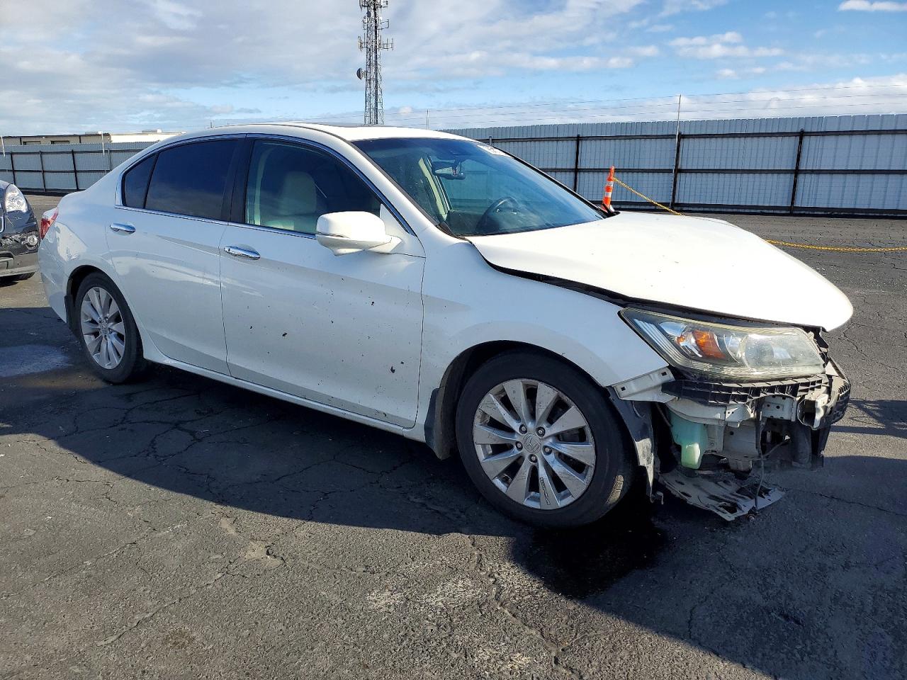 2013 HONDA ACCORD EXL photo 4