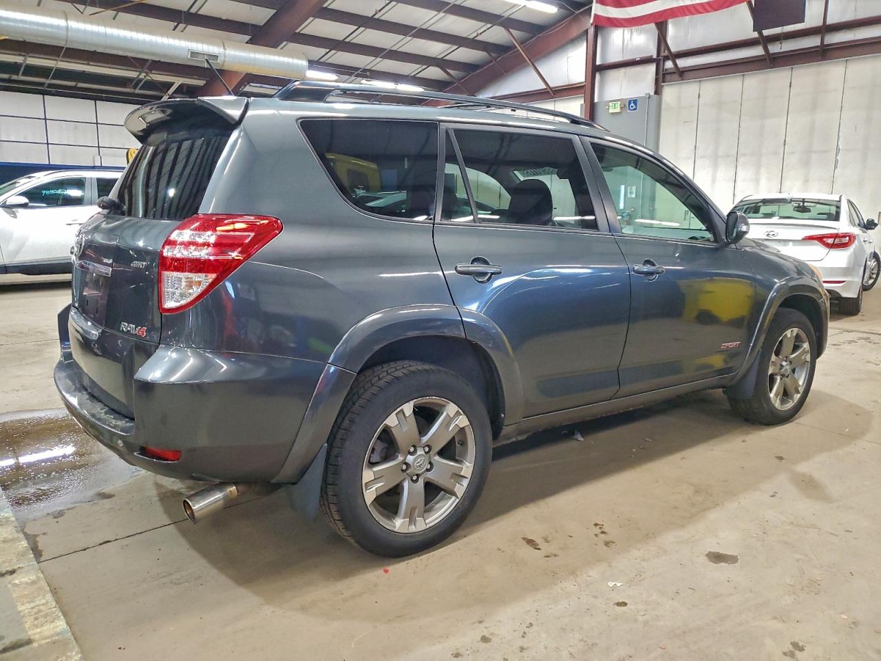 2010 TOYOTA RAV4 SPORT photo 3