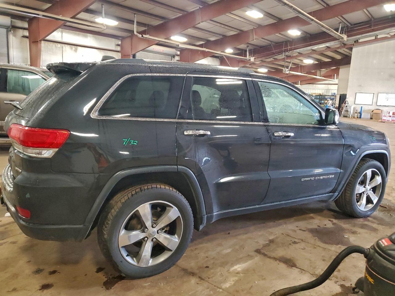 2016 JEEP GRAND CHEROKEE LIMITED photo 3