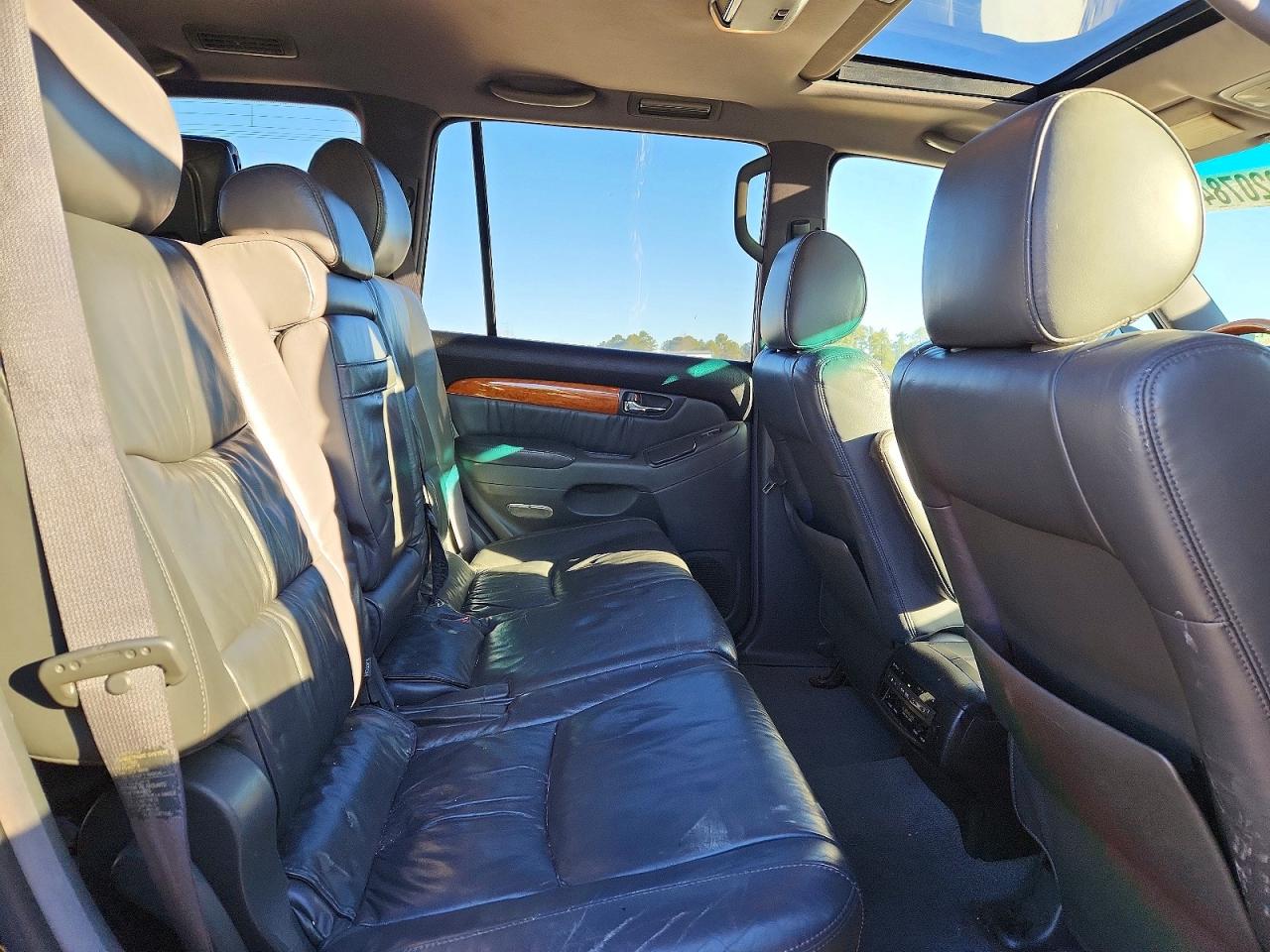 2004 LEXUS GX 470 photo 11