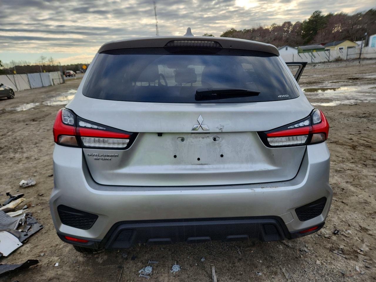 2024 MITSUBISHI OUTLANDER SPORT S/SE photo 6