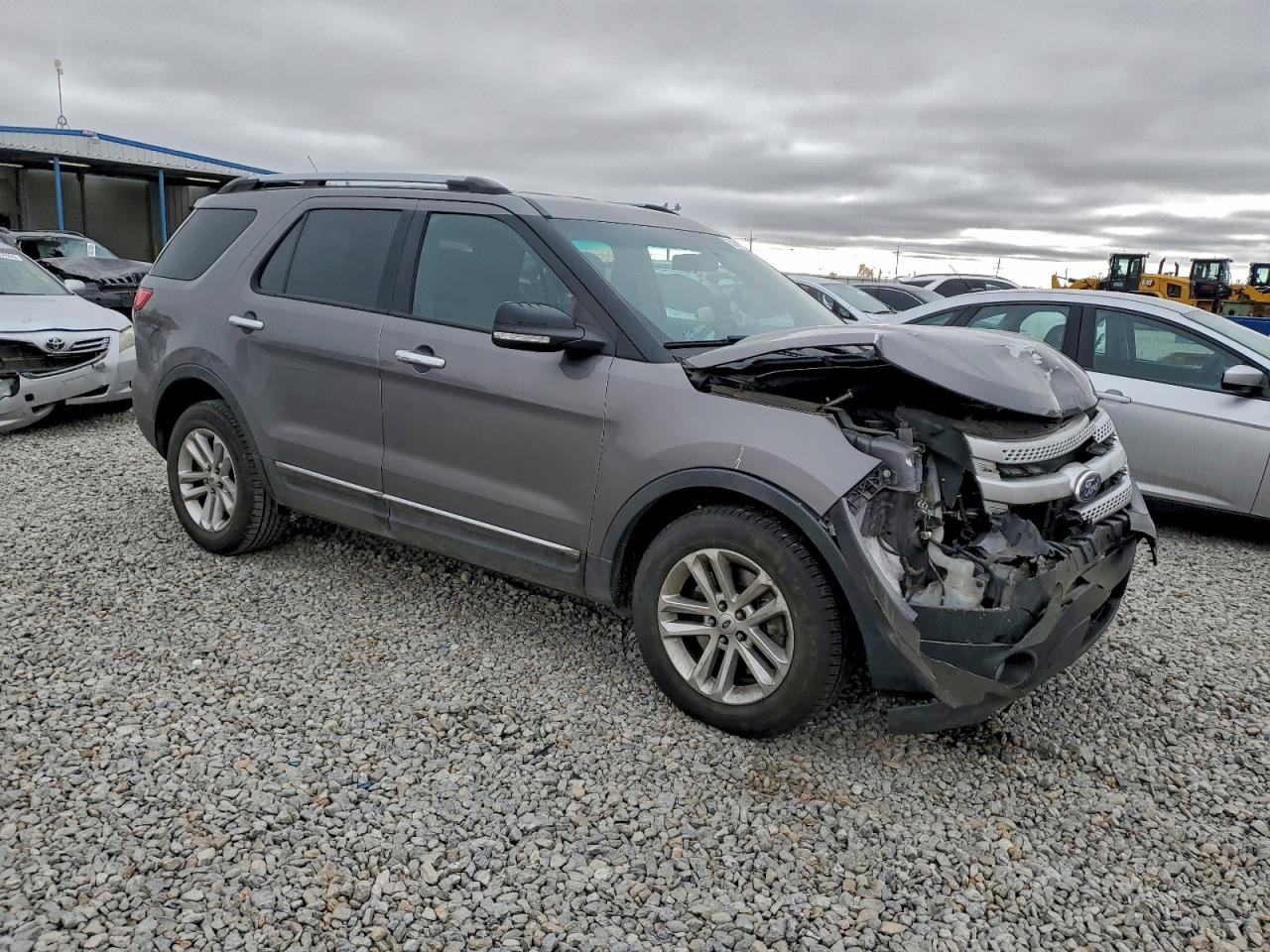 2014 FORD EXPLORER XLT photo 4