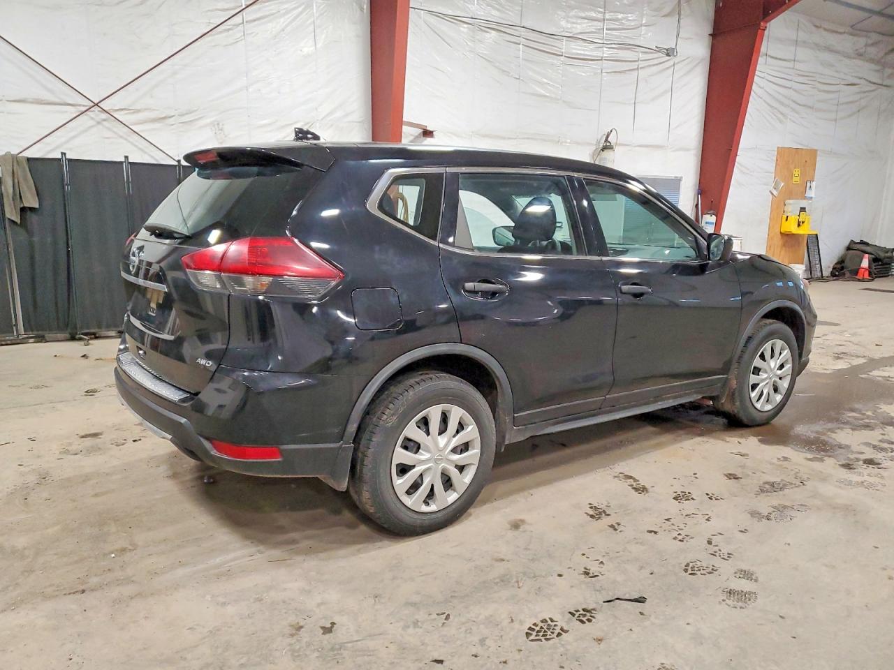 2018 NISSAN ROGUE S photo 3