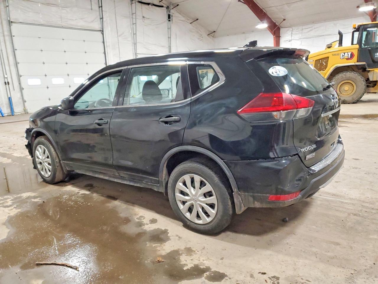 2018 NISSAN ROGUE S photo 2