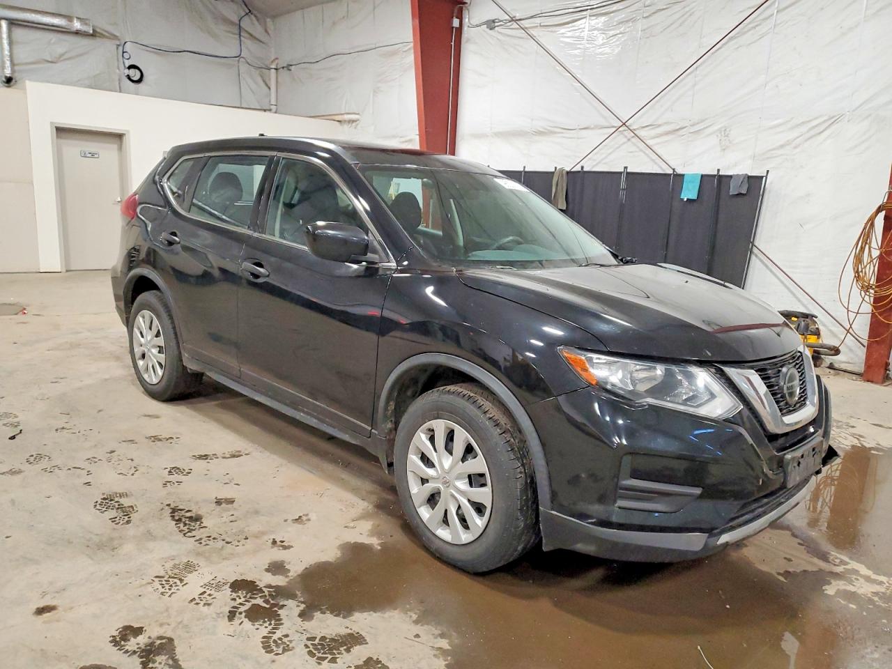2018 NISSAN ROGUE S photo 4