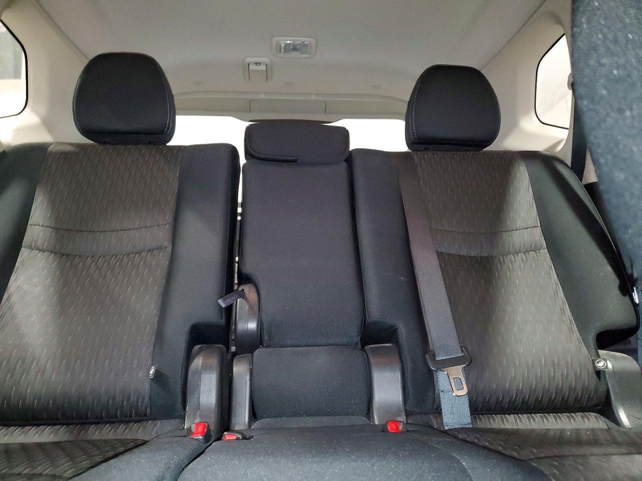 2018 NISSAN ROGUE S photo 10