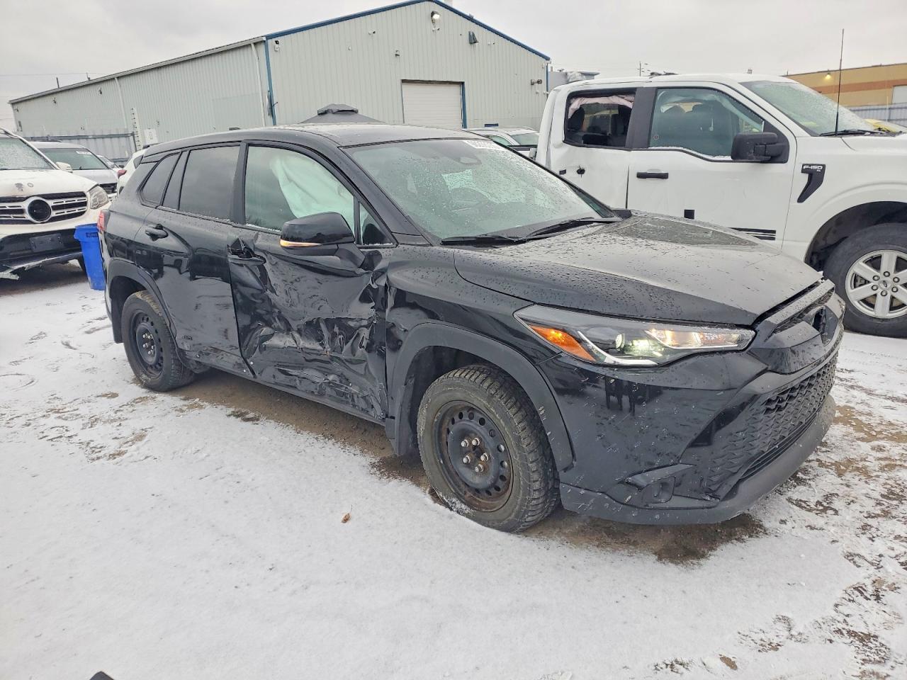 2024 TOYOTA COROLLA CROSS photo 4