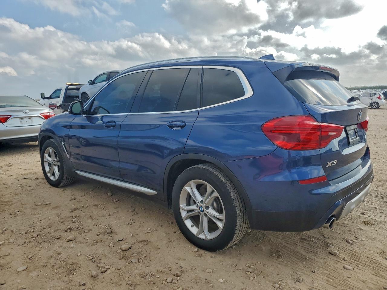 2019 BMW X3 SDRIVE30I photo 2