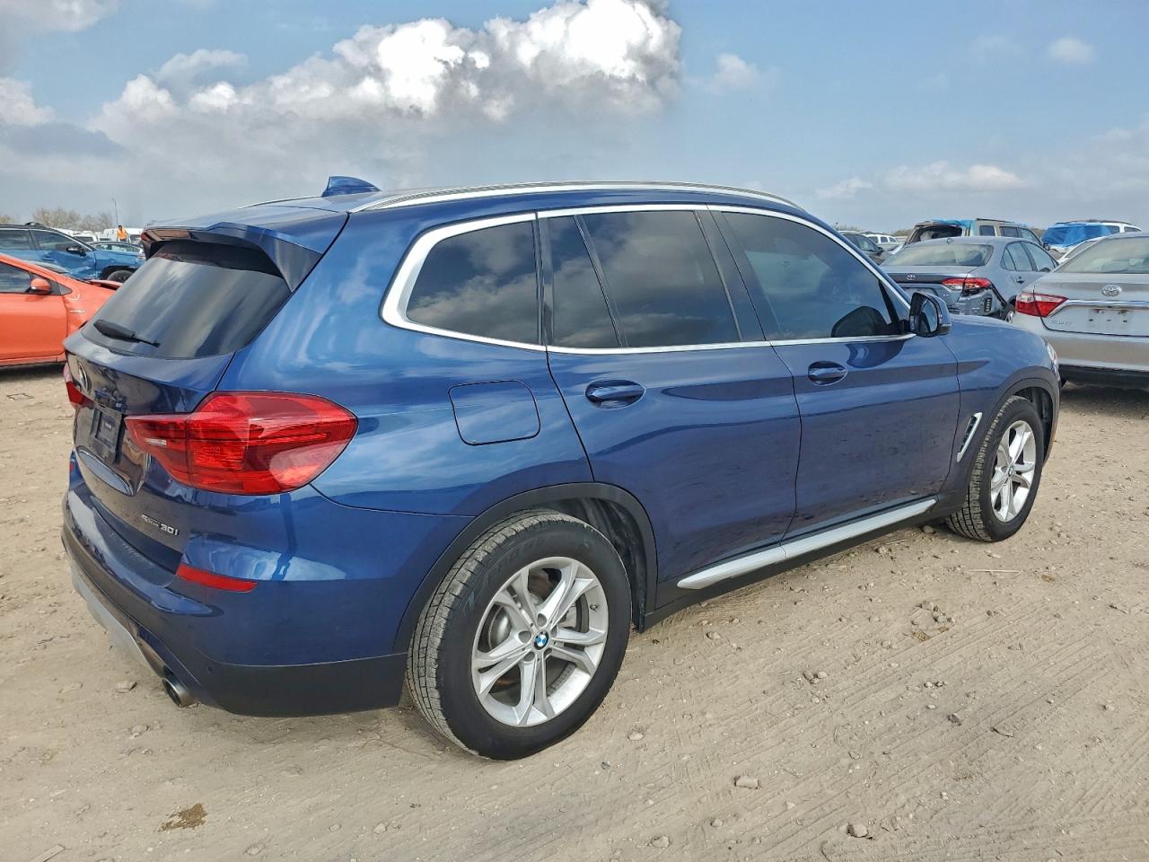2019 BMW X3 SDRIVE30I photo 3
