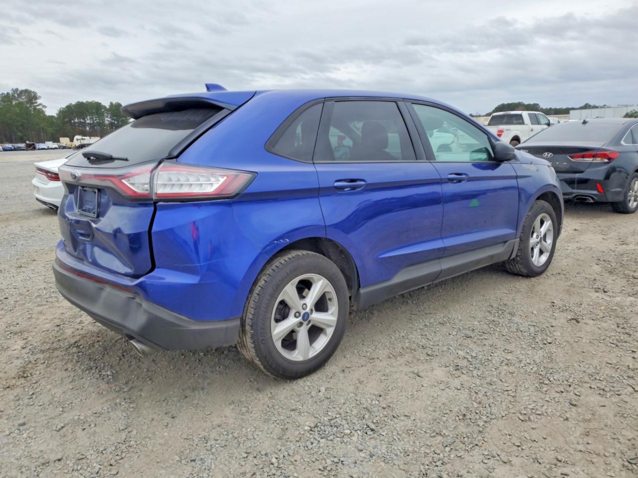 2015 FORD EDGE SE photo 3
