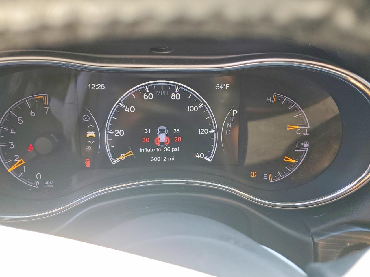 2022 JEEP GRAND CHEROKEE LAREDO E photo 9