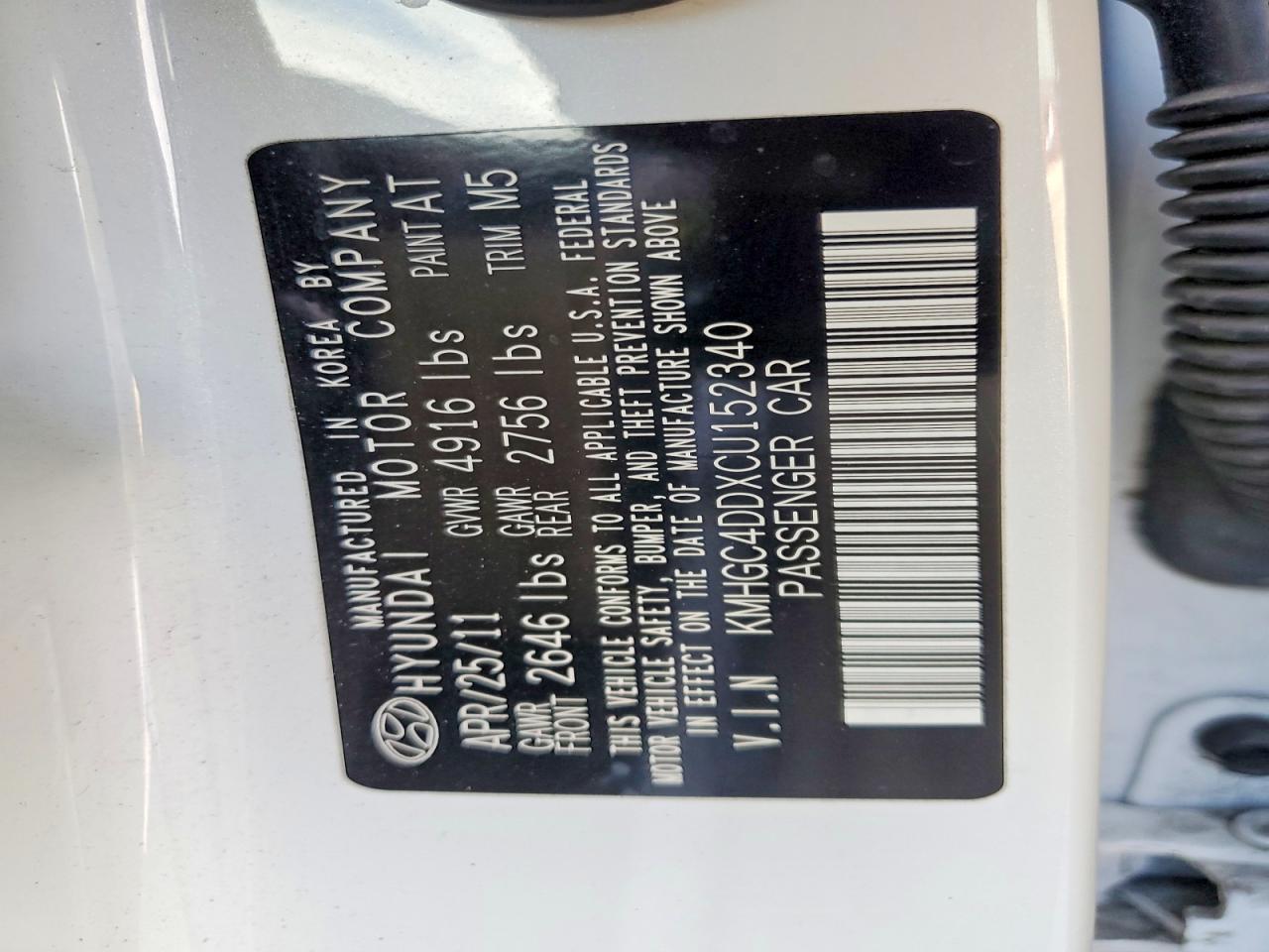 2012 HYUNDAI GENESIS 3.8L photo 12