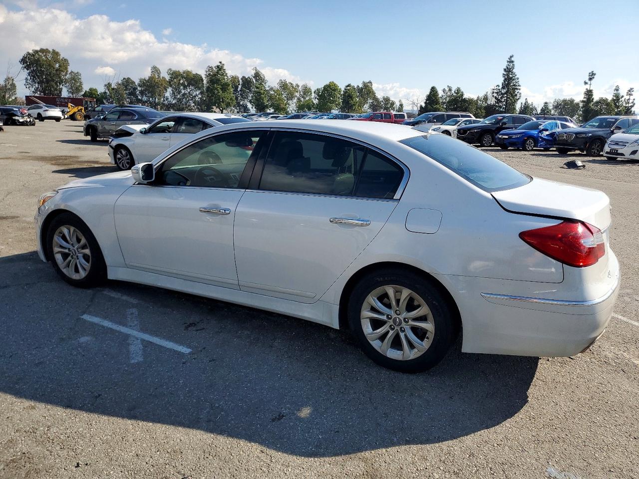 2012 HYUNDAI GENESIS 3.8L photo 2