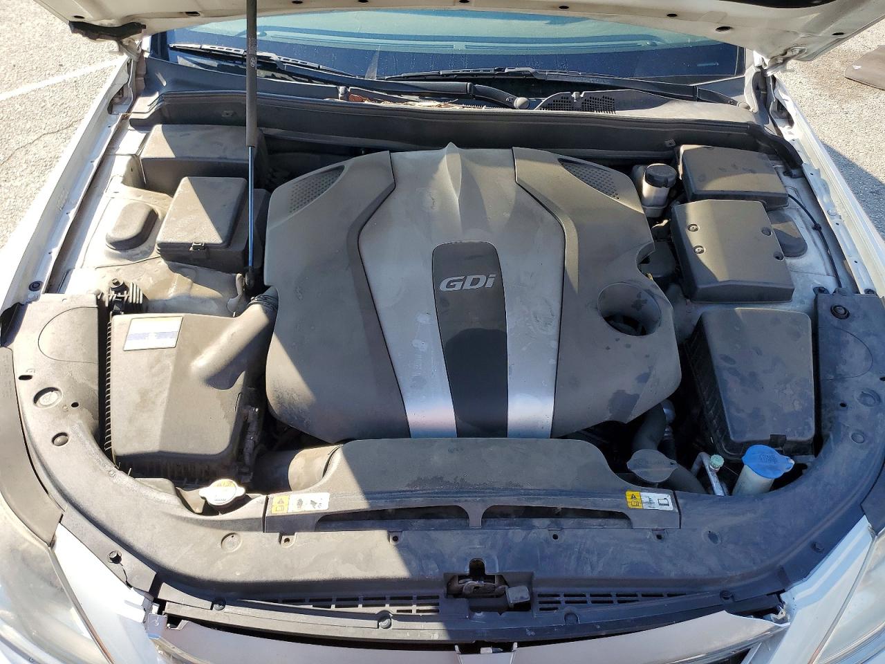 2012 HYUNDAI GENESIS 3.8L photo 11