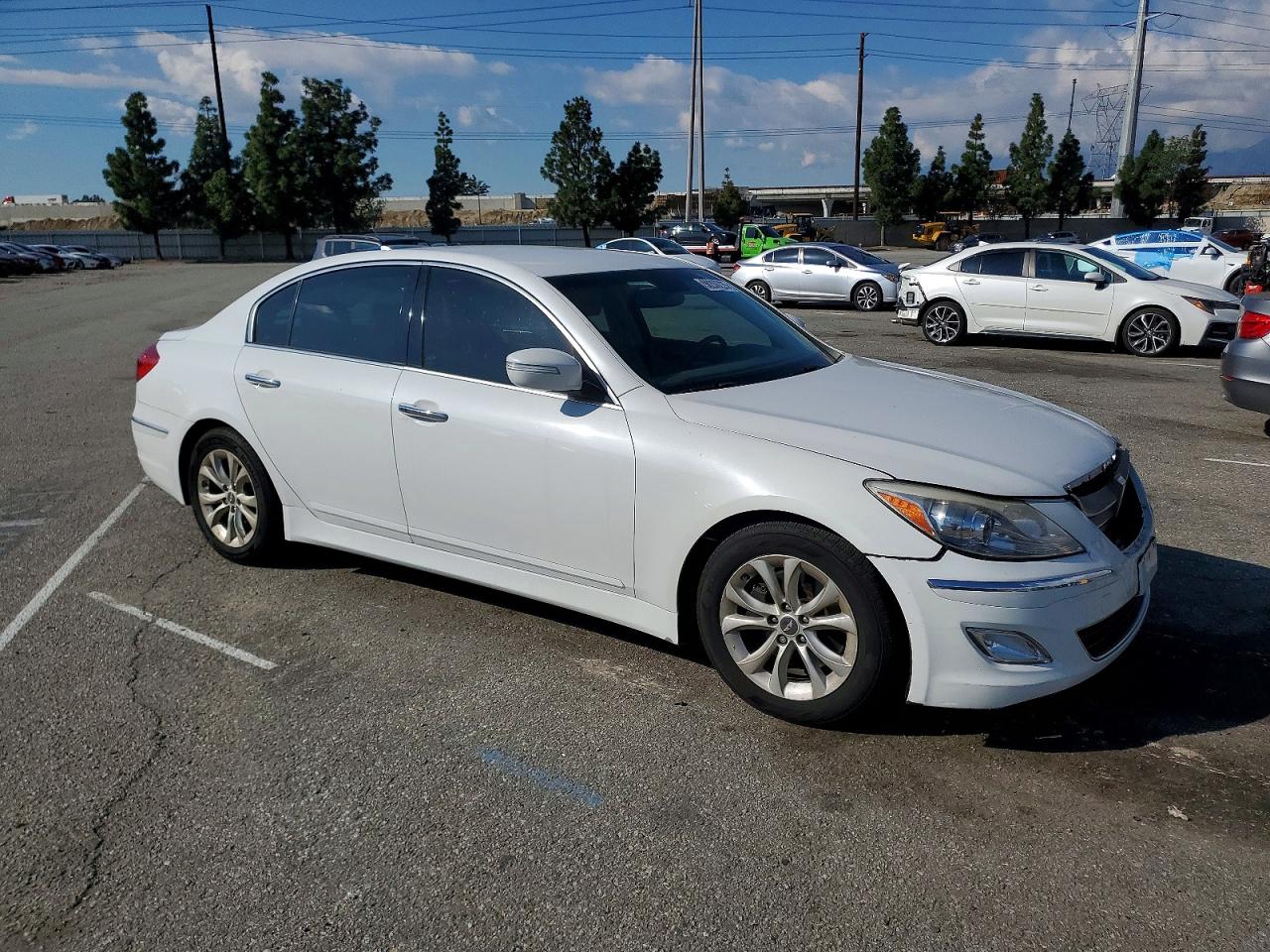 2012 HYUNDAI GENESIS 3.8L photo 4