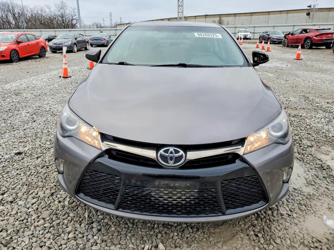 2017 TOYOTA CAMRY LE photo 5
