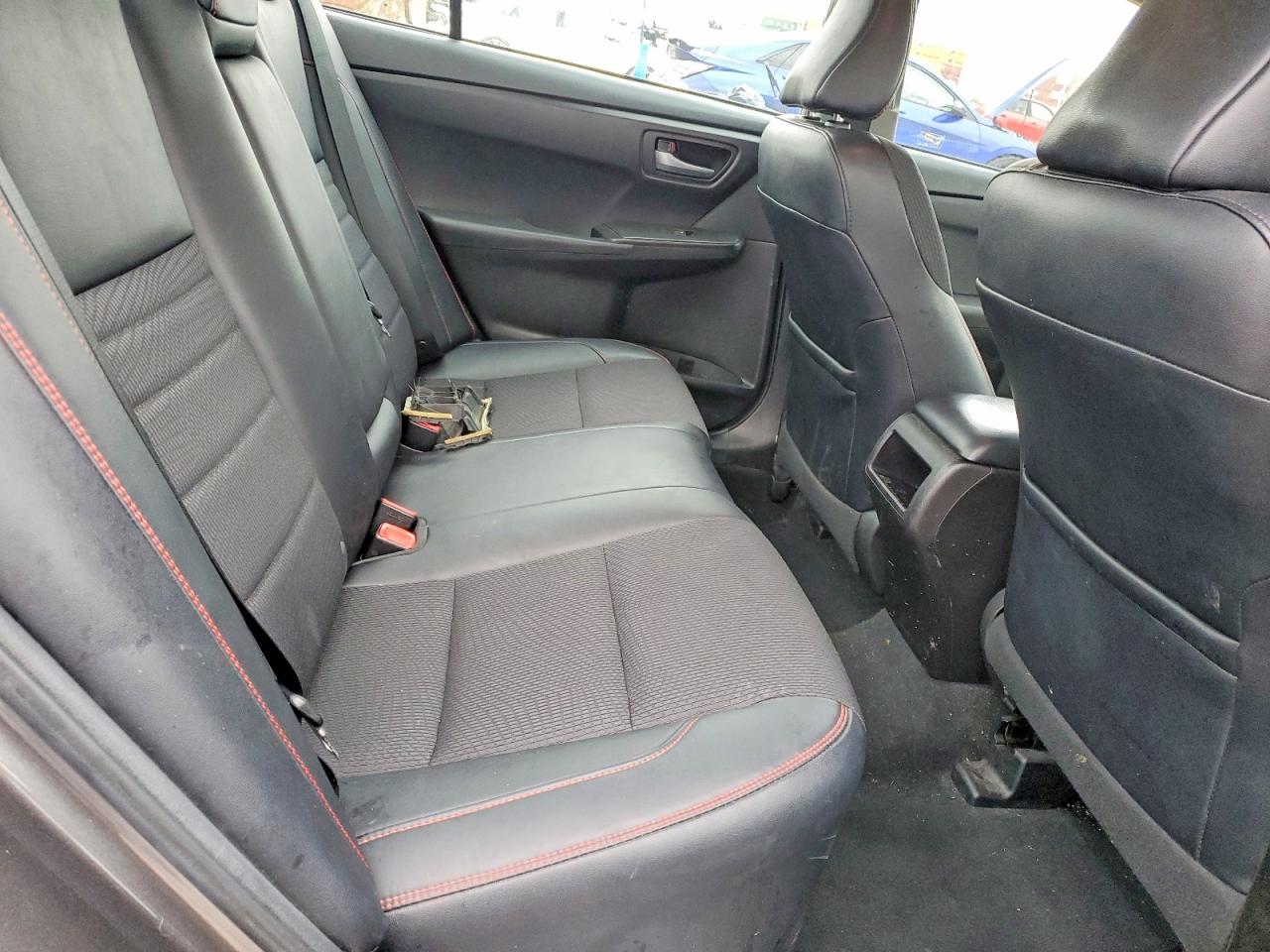 2017 TOYOTA CAMRY LE photo 10