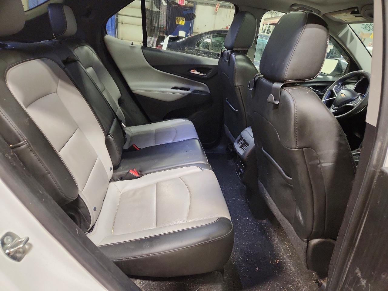 2018 CHEVROLET EQUINOX PREMIER photo 11