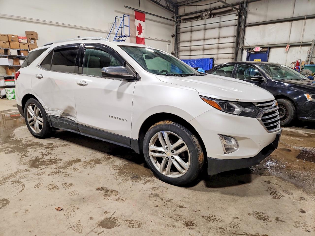 2018 CHEVROLET EQUINOX PREMIER photo 4
