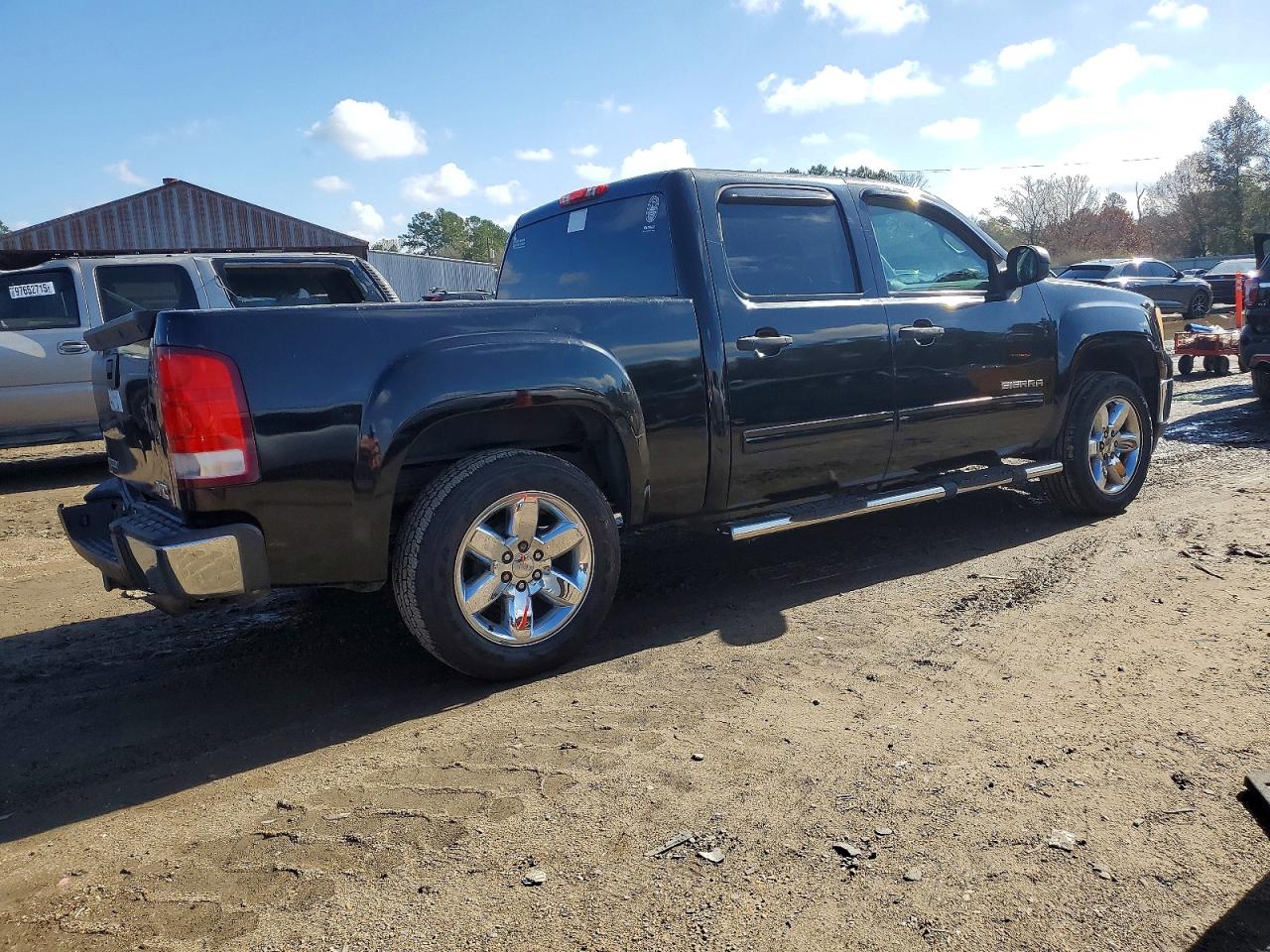 2011 GMC SIERRA C1500 SL photo 3