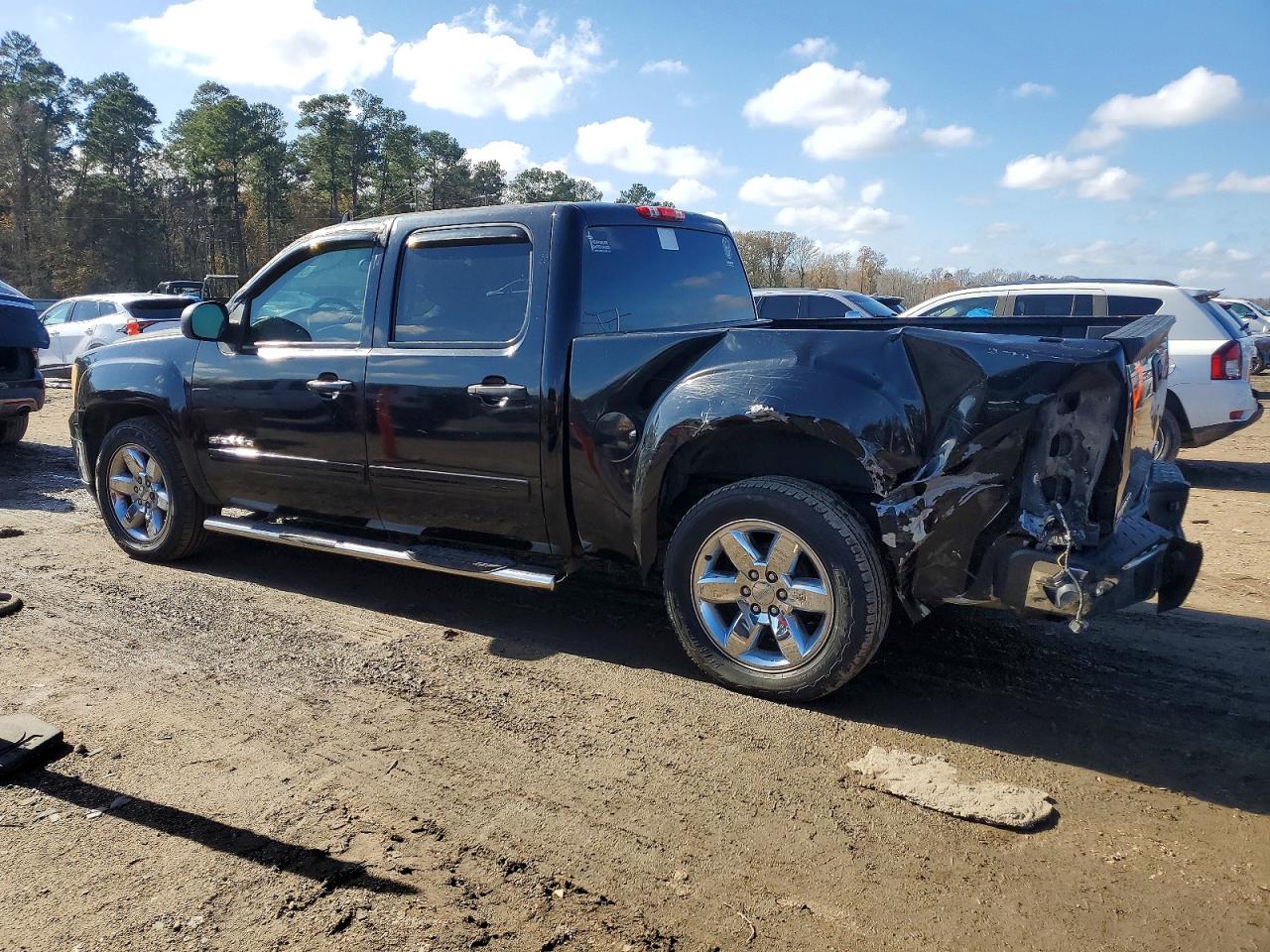 2011 GMC SIERRA C1500 SL photo 2