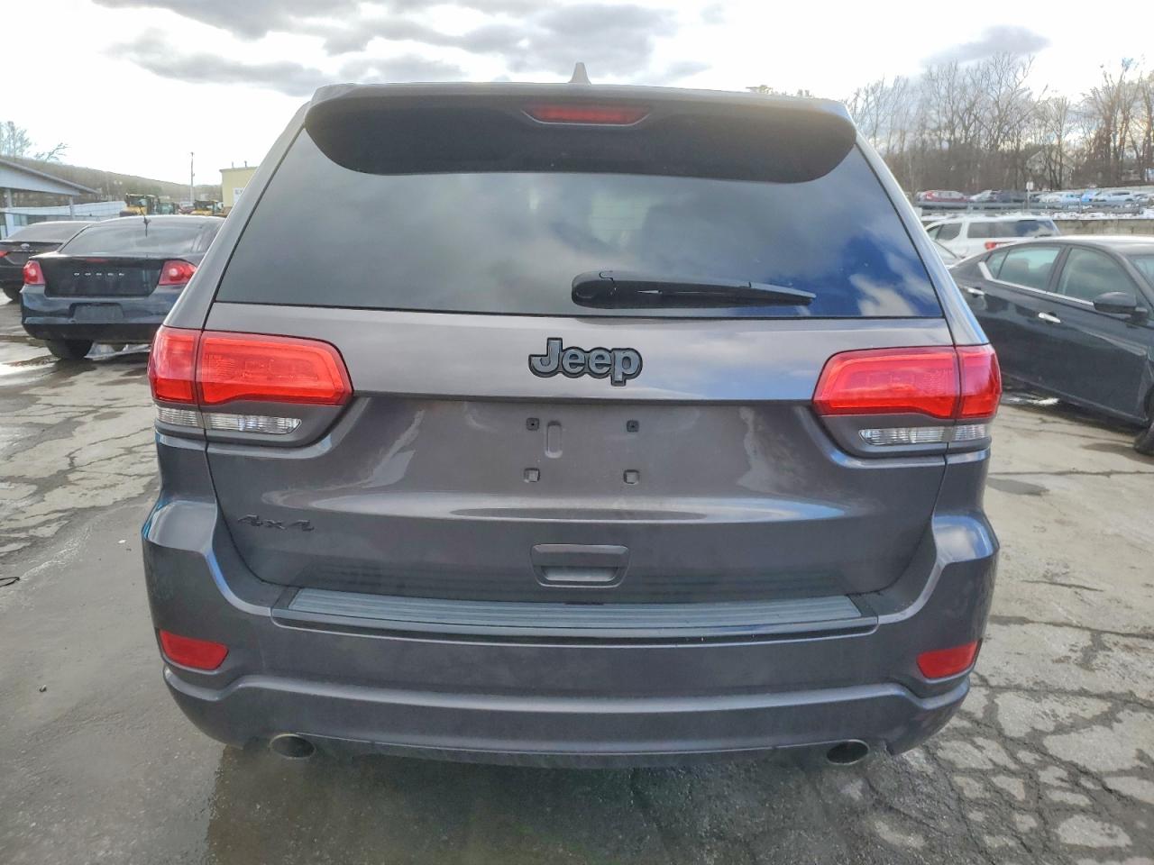 2015 JEEP GRAND CHEROKEE LAREDO photo 6