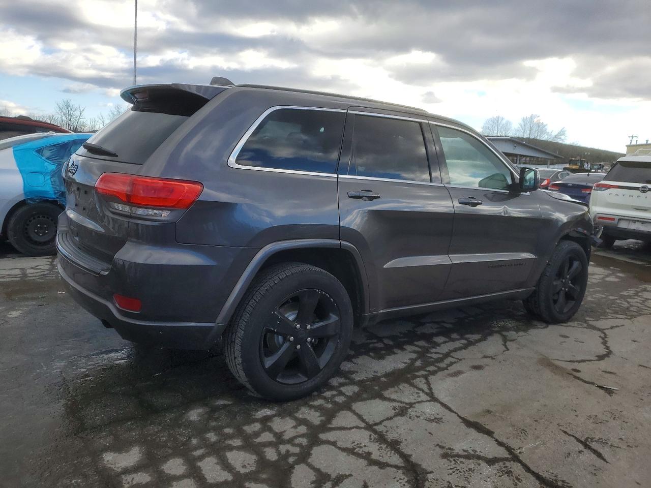 2015 JEEP GRAND CHEROKEE LAREDO photo 3