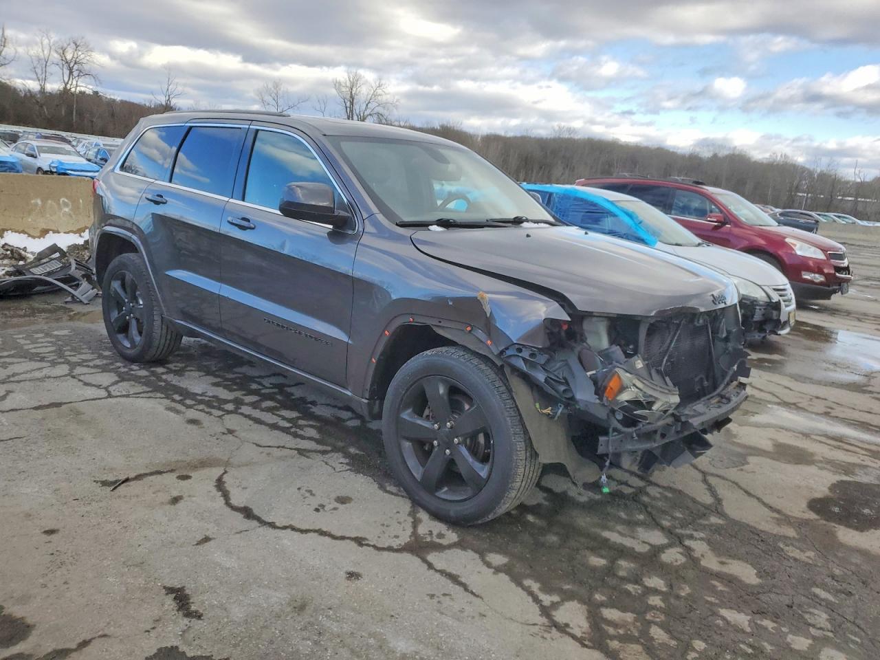 2015 JEEP GRAND CHEROKEE LAREDO photo 4