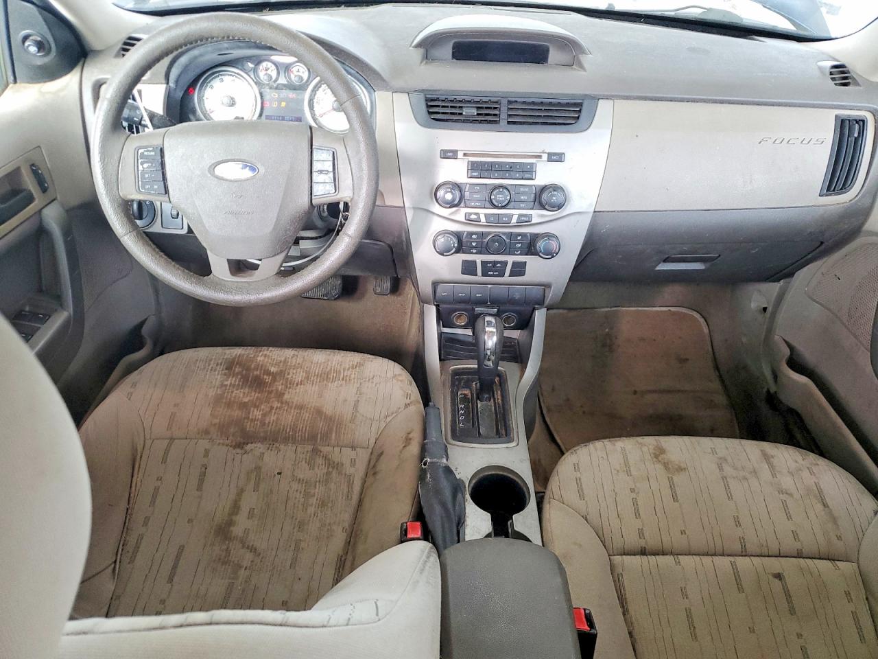 2009 FORD FOCUS SE photo 8