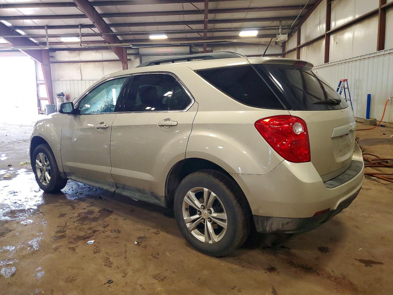 2013 CHEVROLET EQUINOX LT photo 4