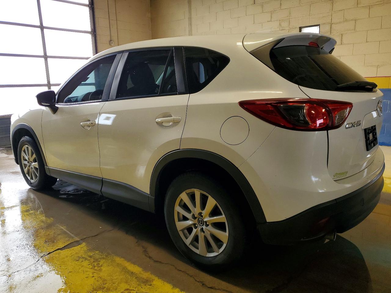 2016 MAZDA CX-5 SPORT photo 2
