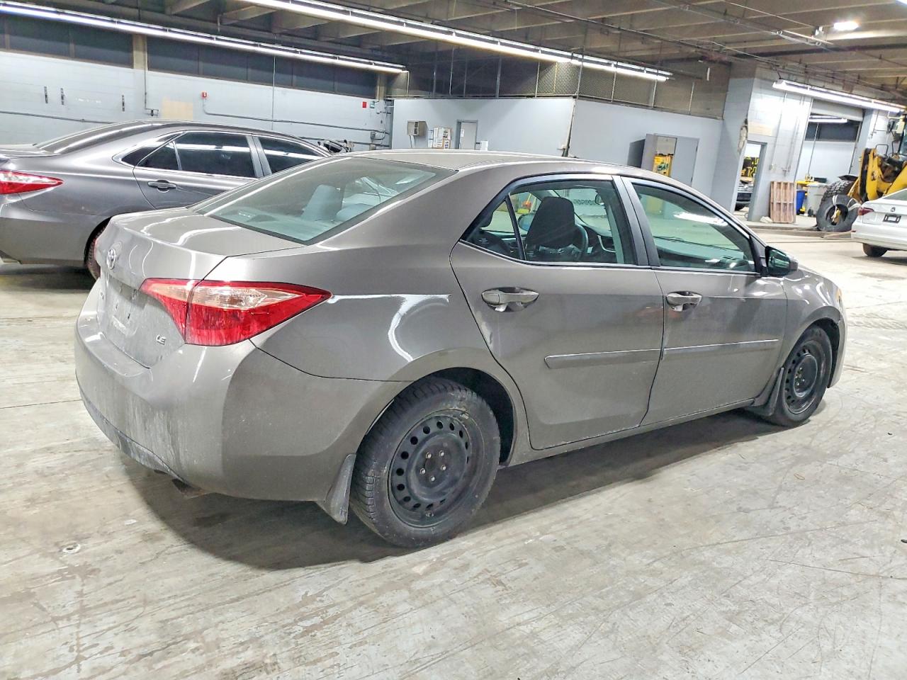 2019 TOYOTA COROLLA L photo 3