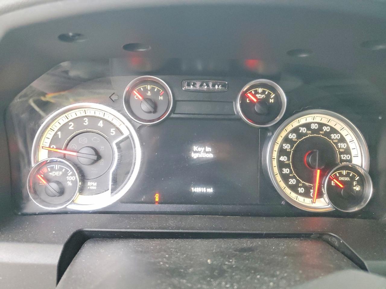 2014 RAM 1500 SLT photo 25
