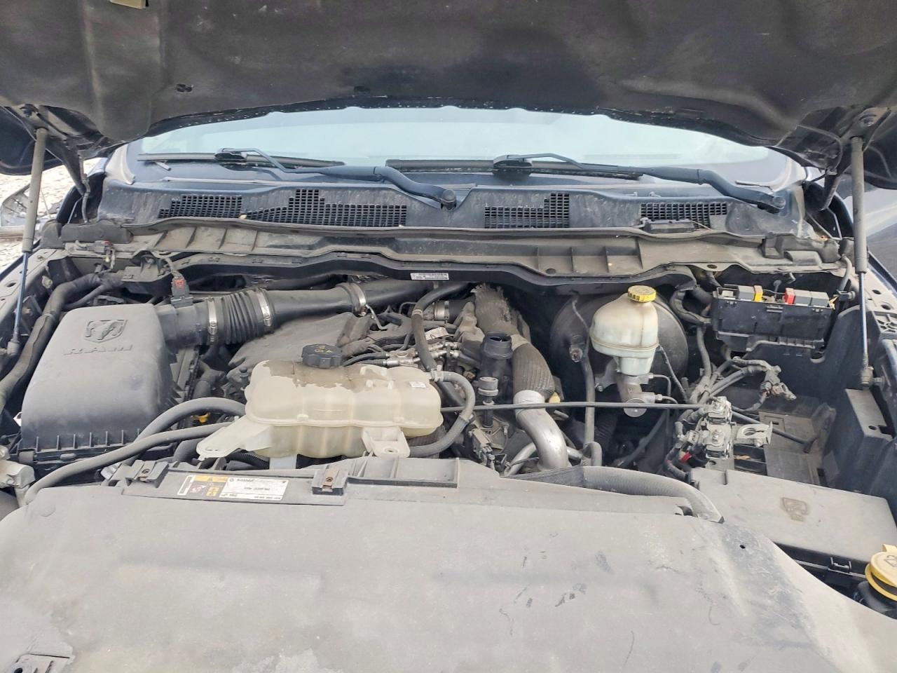2014 RAM 1500 SLT photo 31