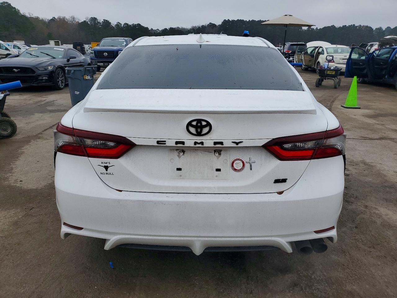 2024 TOYOTA CAMRY SE NIGHT SHADE photo 6