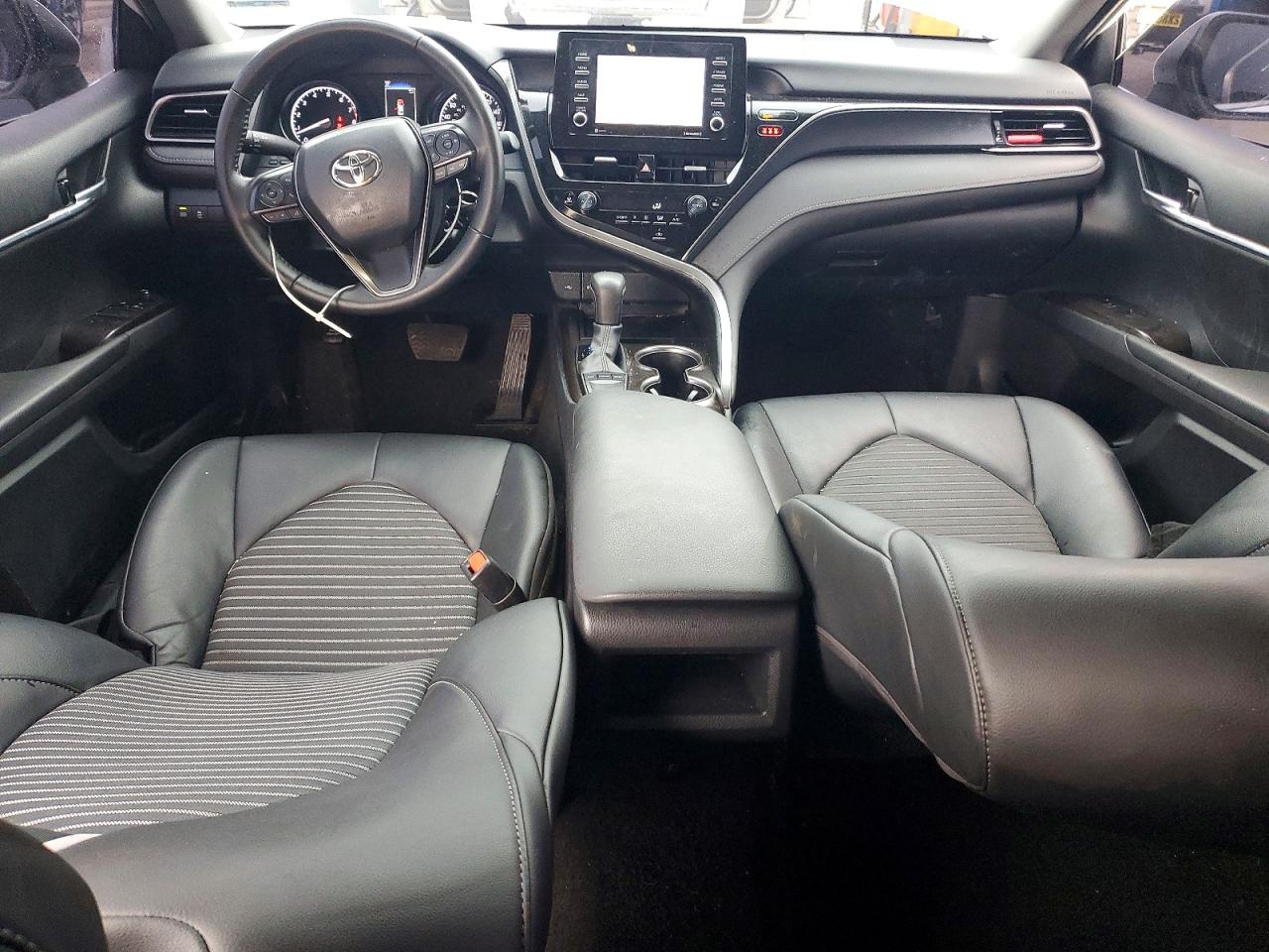 2024 TOYOTA CAMRY SE NIGHT SHADE photo 8