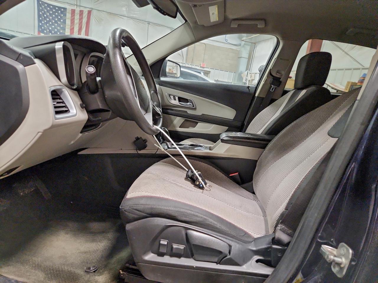 2017 CHEVROLET EQUINOX LT photo 7