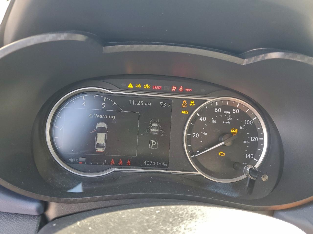 2024 NISSAN VERSA SV photo 9